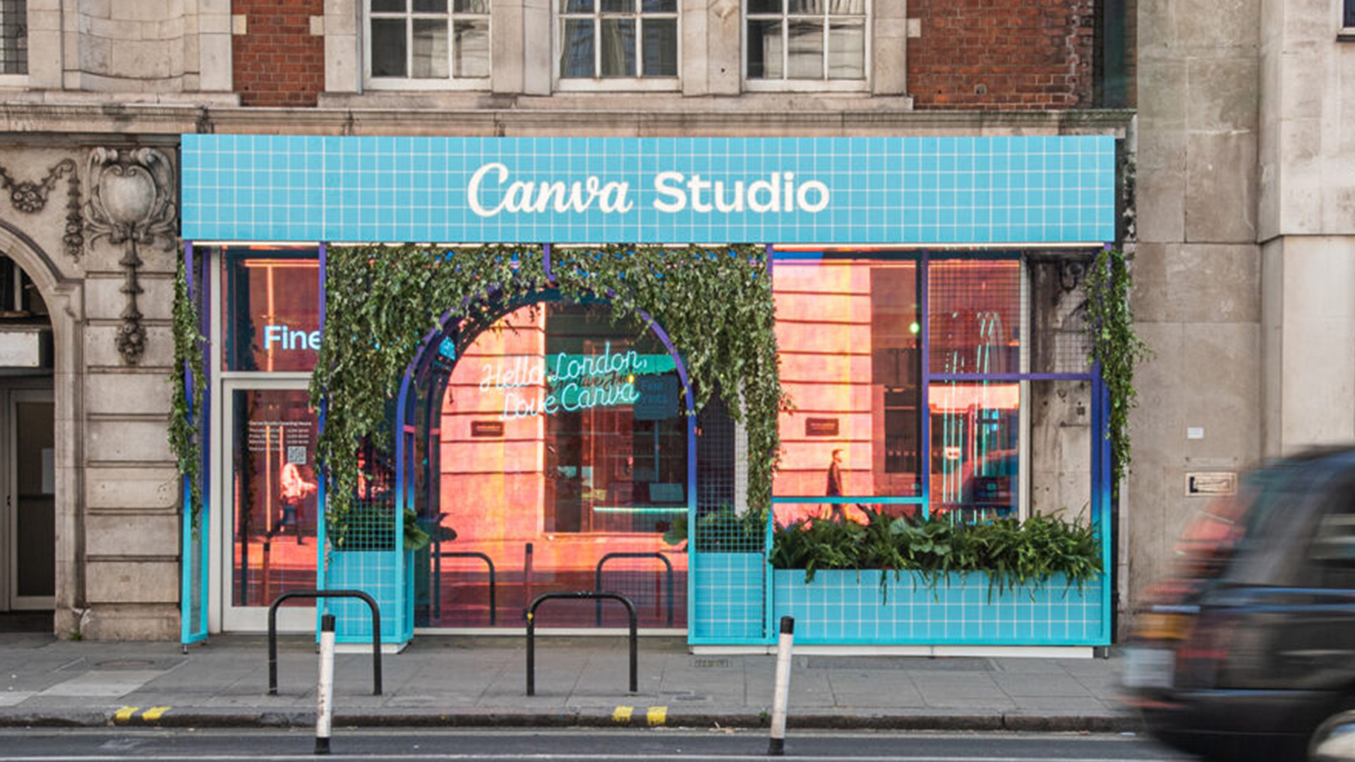 Canva: Canva Studio Pop-Up
