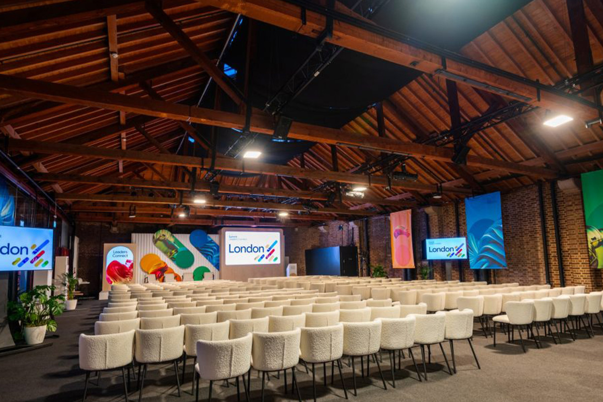 Google Cloud Google Cloud Summit 2024 — event photograph 4 of 8