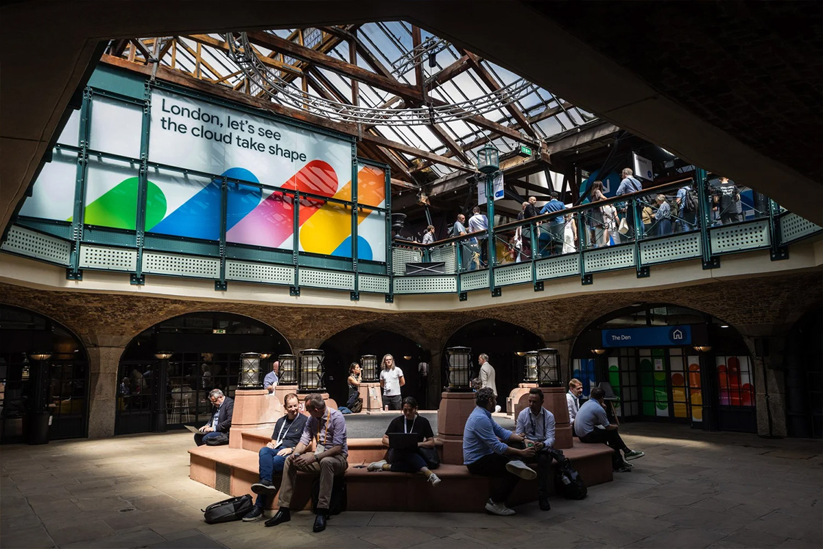 Google Cloud Google Cloud Summit 2025 — event photograph 3 of 11
